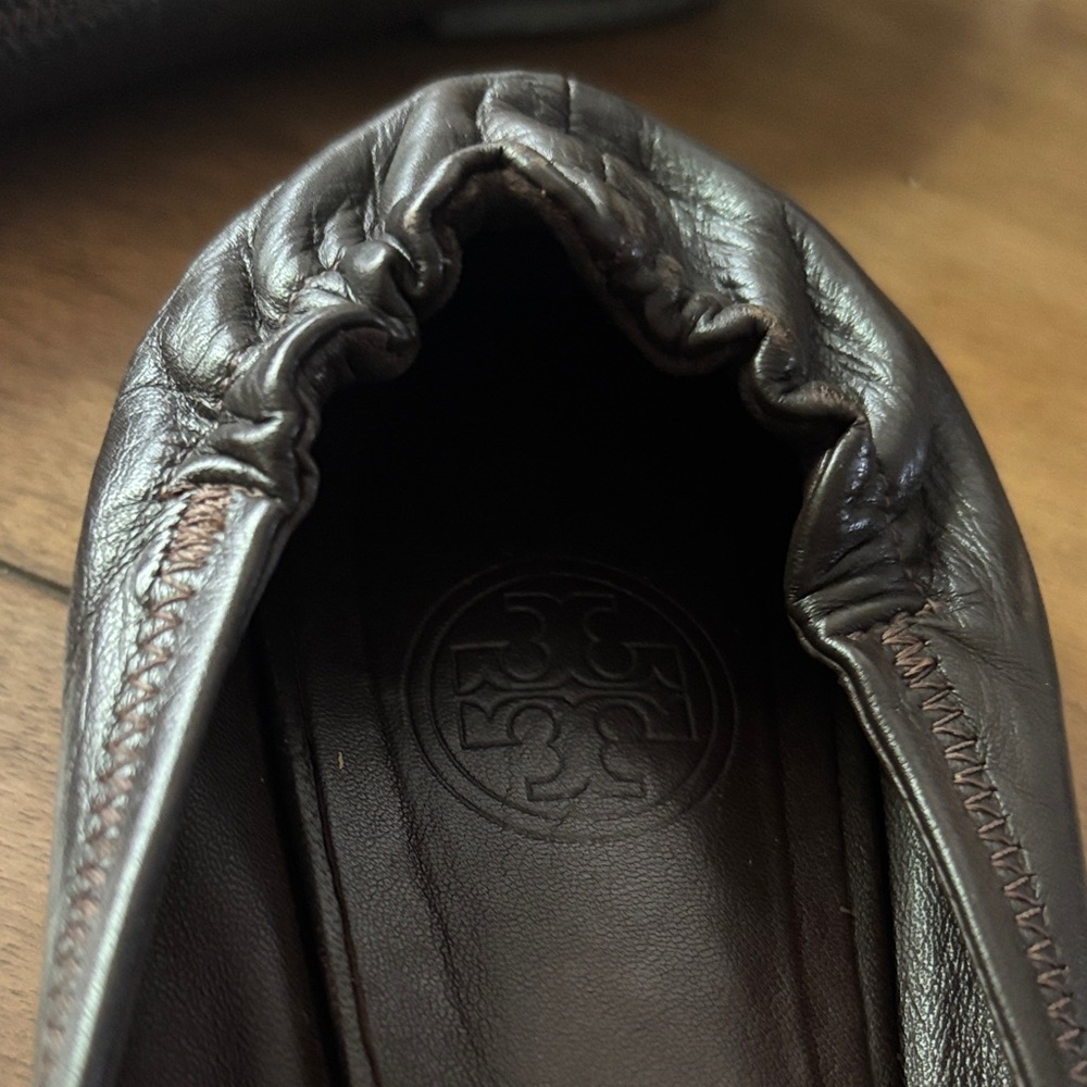 Tory Burch Dark Brown Signature Ballet Flats with Gold Emblem - Picture 5 of 8